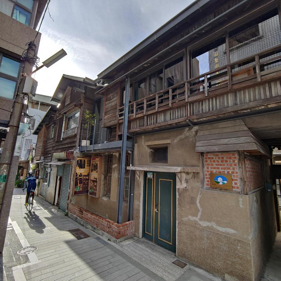 Jerry's Mazehut Hostel Tainan Exterior foto