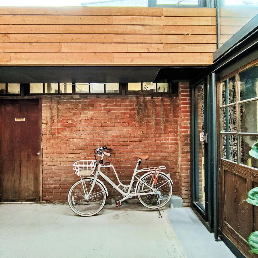 Jerry's Mazehut Hostel Tainan Exterior foto