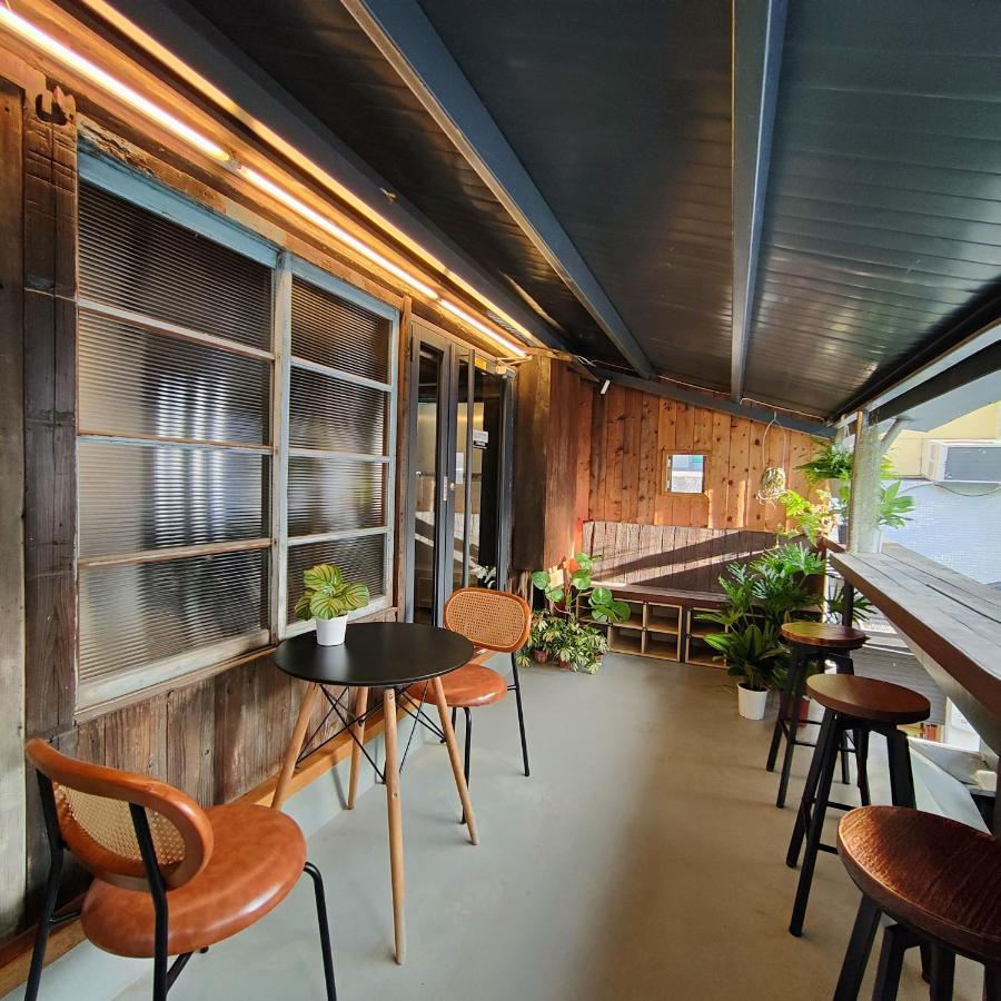 Jerry's Mazehut Hostel Tainan Exterior foto