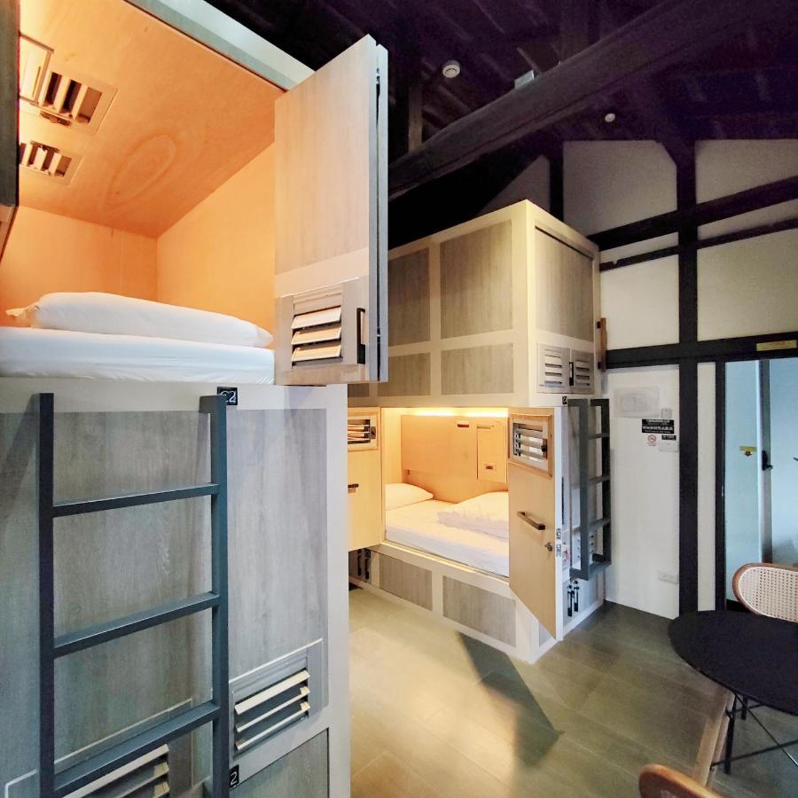 Jerry's Mazehut Hostel Tainan Exterior foto